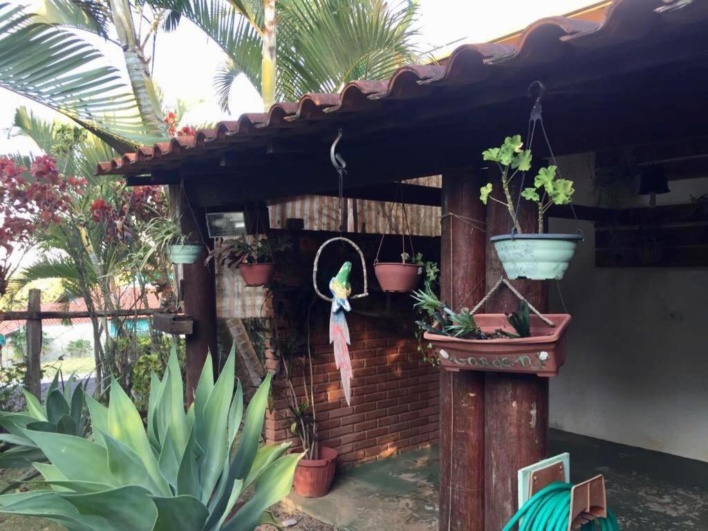 Confortavel Casa De Campo Em Condominio Fechado Águas de Lindóia Dış mekan fotoğraf